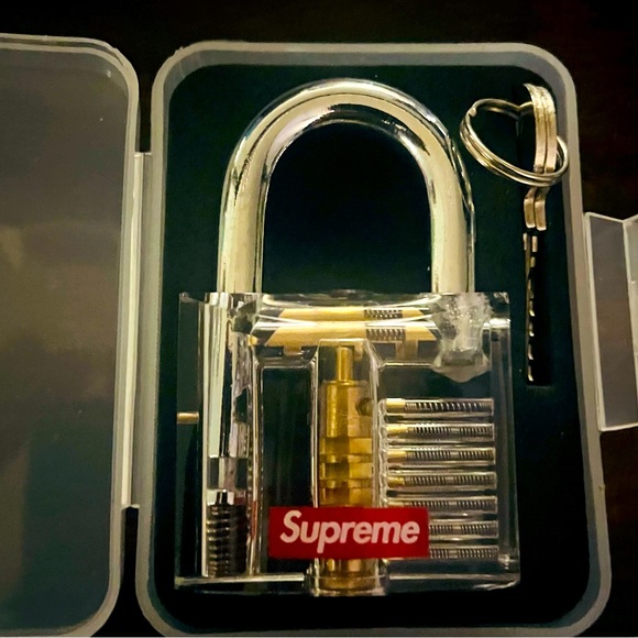 Supreme Other - NWT Supreme Transparent Lock and Key Set